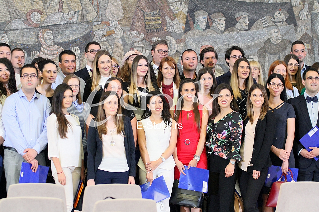 Work for the top 100 graduates of medicine