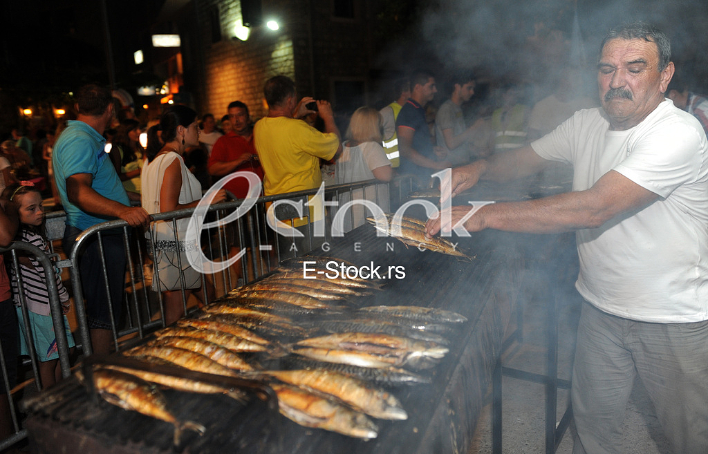 Petrovac night
