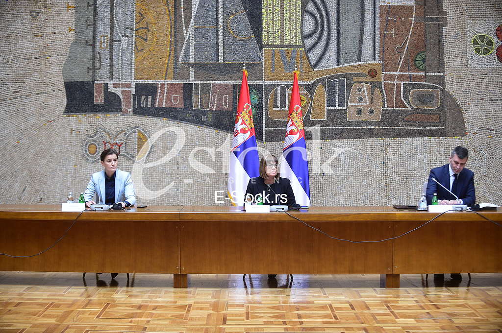 Ana Brnabic, Maja Gojkovic i Zoran Djordjevic