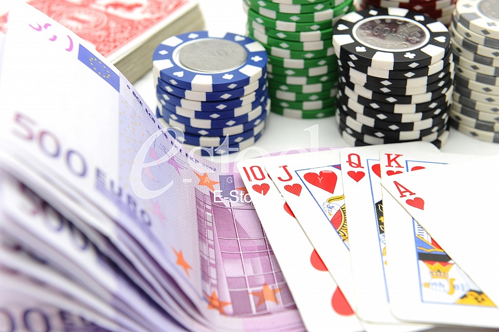 Game equipment, poker