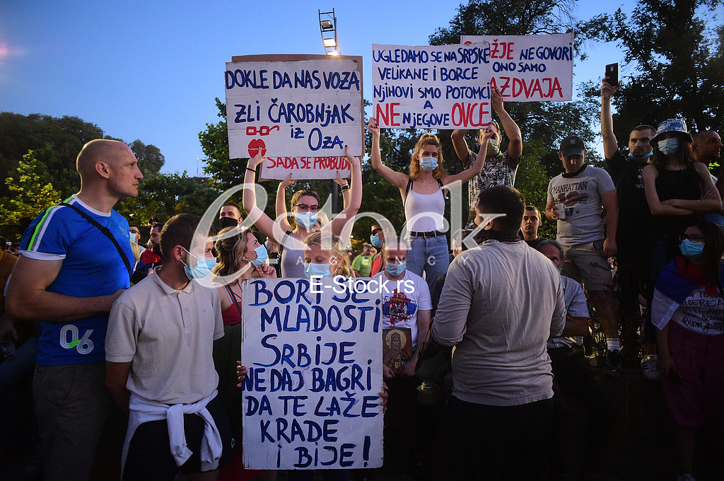 Protest Ne nasedaj, sedi