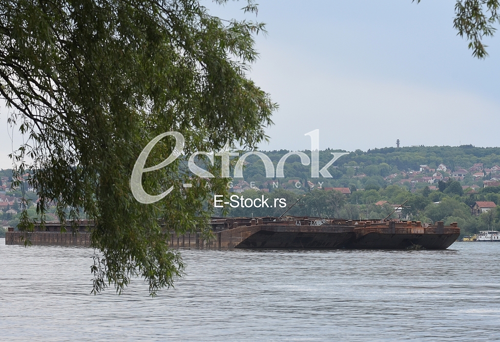 The ship on the Danube where missing a young rower