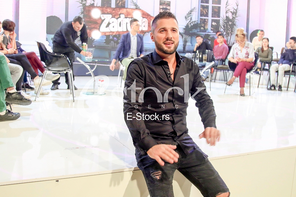 Narod pita