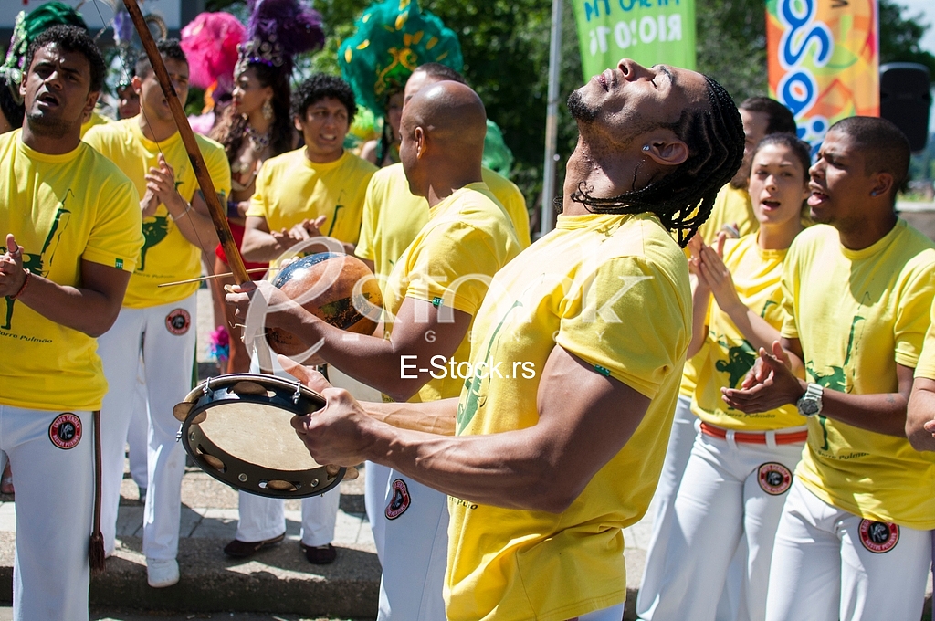 Brazilians dancing and singing in Belgrade center