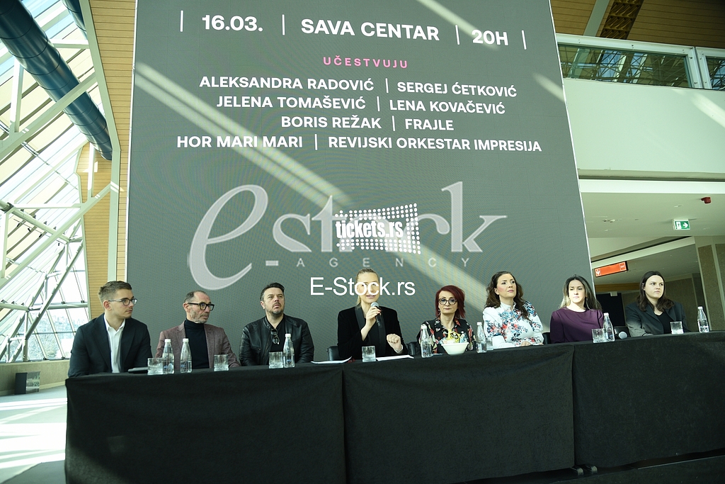 Konferencija za stampu povodom koncerta za nastradalu decu u Ribnikaru