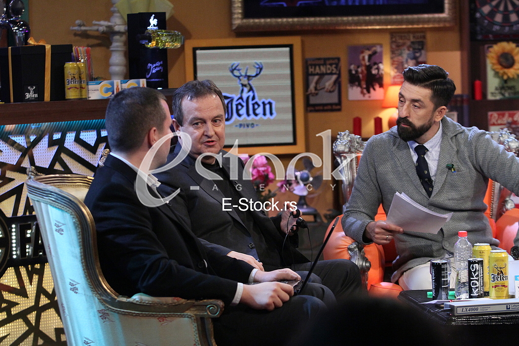 Shooting of Amigas show