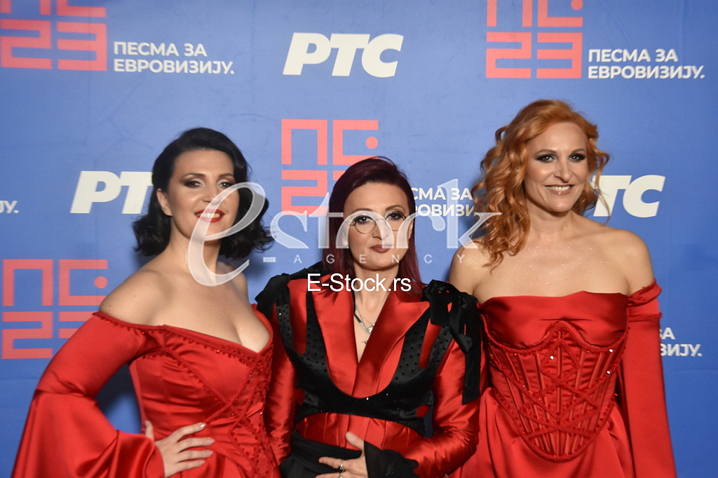 Frajle Jelena Buca, Nevena Buca i Natasa Mihajlovic