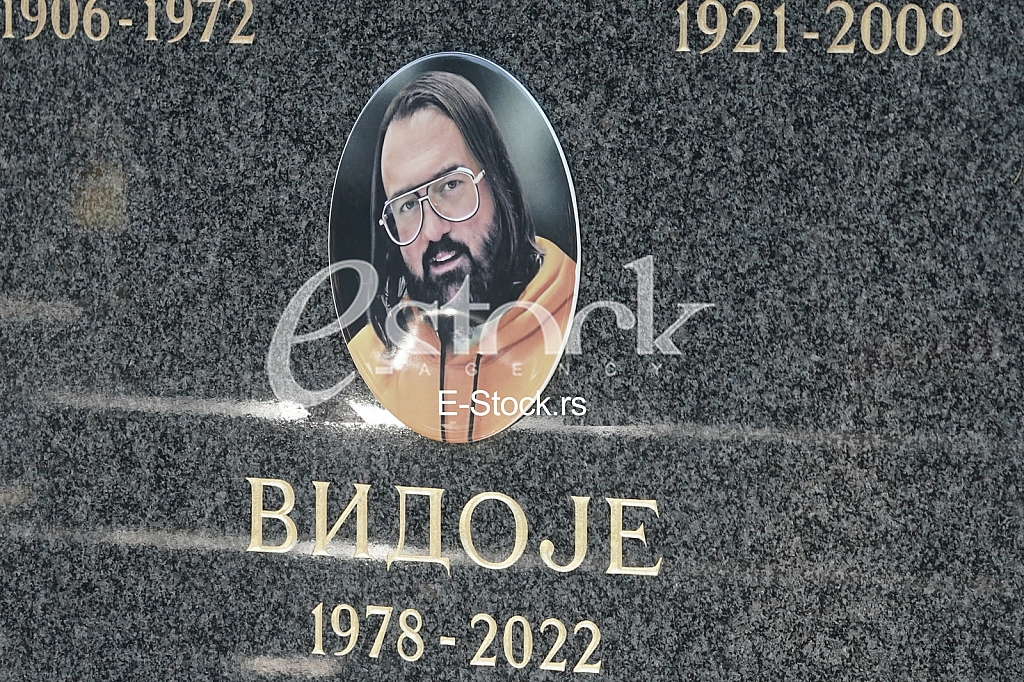 Vidoje Ristovic nadgrobna ploca Vidoje Ristovic nadgrobna ploca