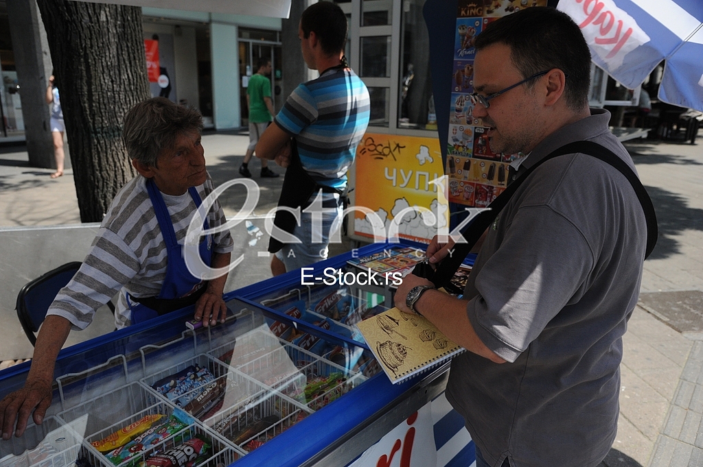 Buying icecream