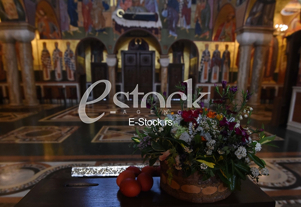 Uskrsnja liturgija Podgorica