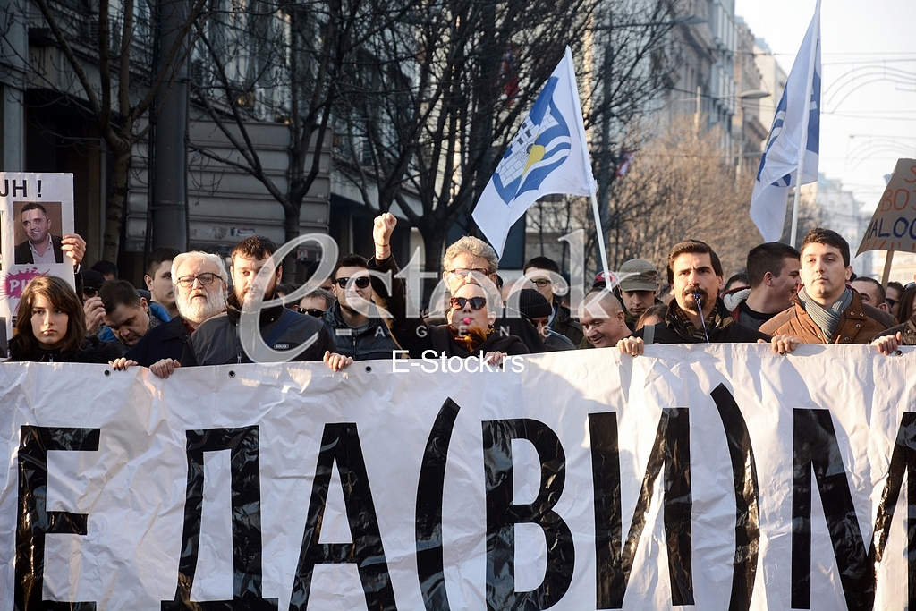 Protest ''Do not give Belgrade''

