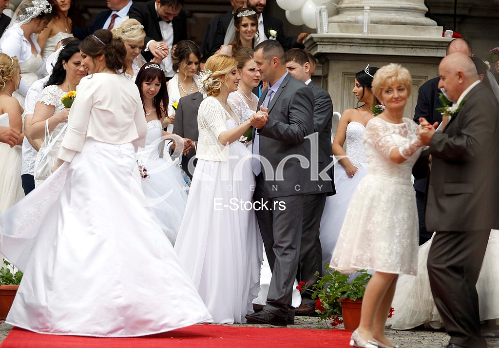 vencanje svadba masovno vencanje skupstina Beogradwedding bridal wedding mass assembly in Belgrade