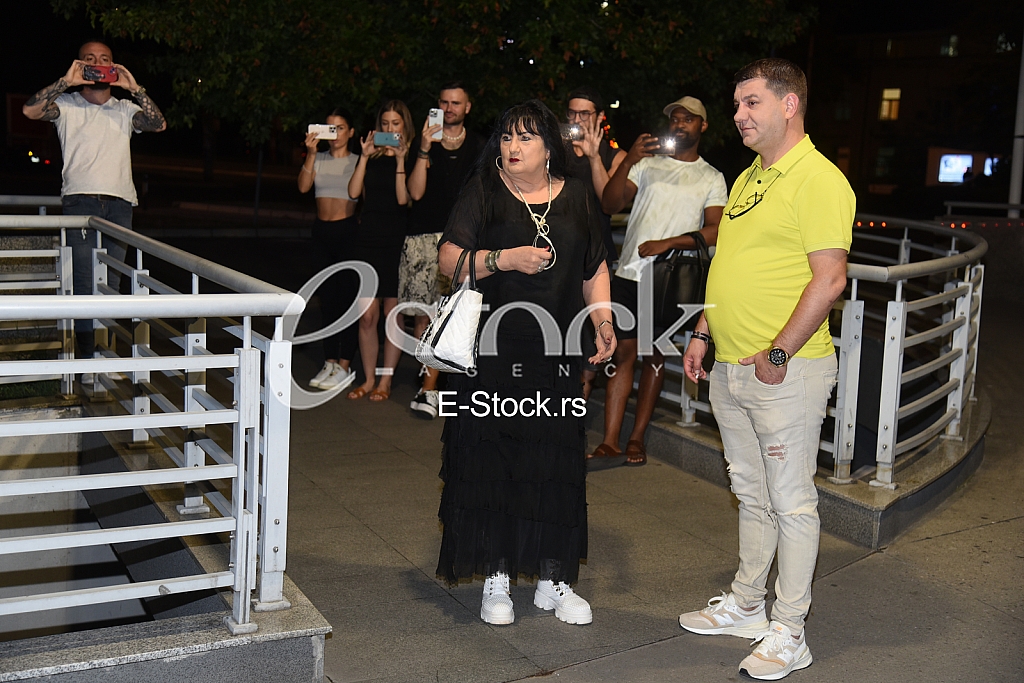 Ivan Marinkovic Milosava Nikolic_Narod pita