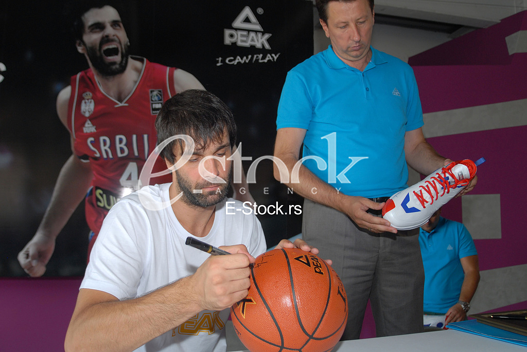 Milos Teodosic