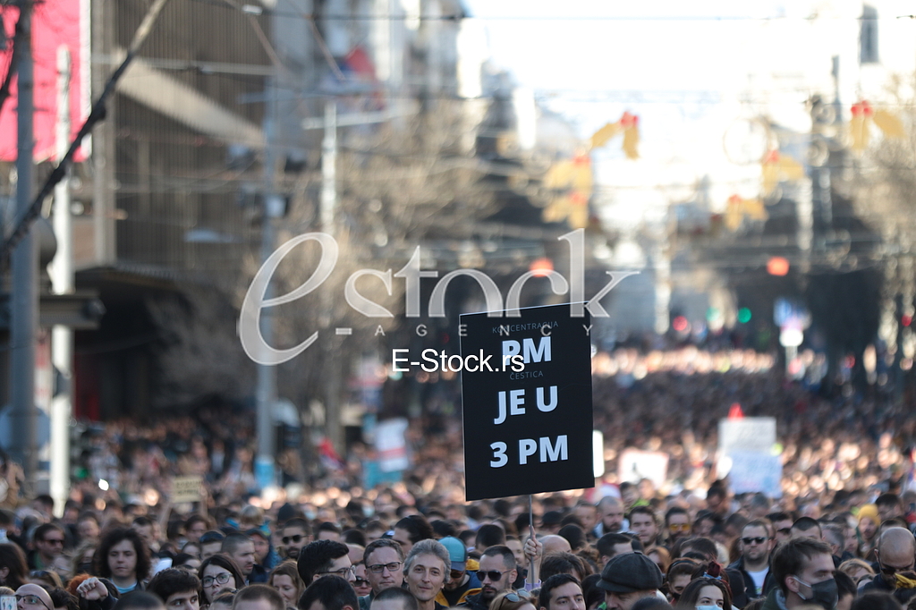 PROTEST - Protestna šetnja od Terazija do Karađorđevog parka