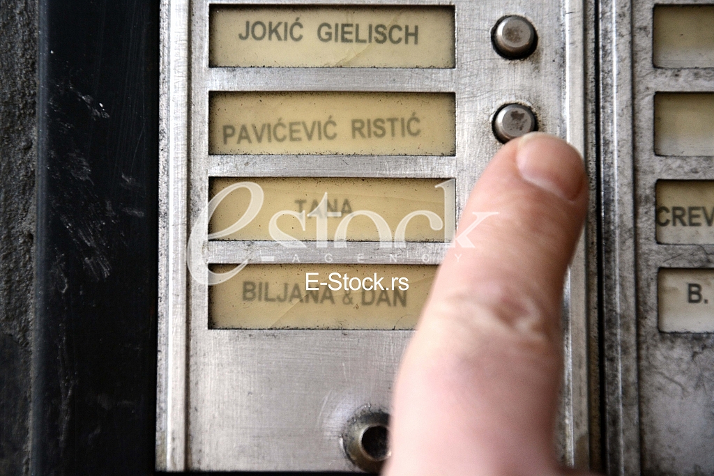 Burglary in the apartment of Dobrivoje Tanasijevic-Dan Tana.