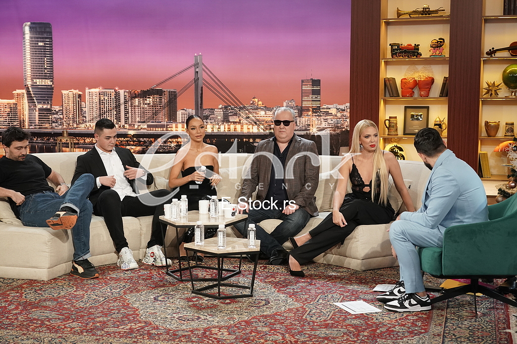 Rade Cosic, Nermin Handzic, Edita Aradinovic, Milica Todorovic i Ognjen Amdzic