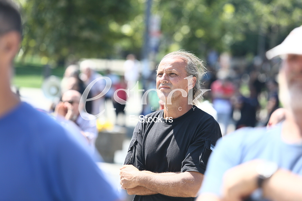 Karadjordje Subotic Skupstina Srbije protest