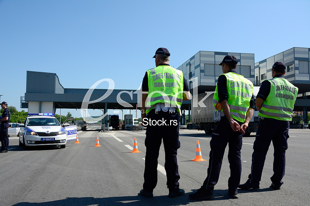 Toll plaza, new system for charging penalties for speeding limitation