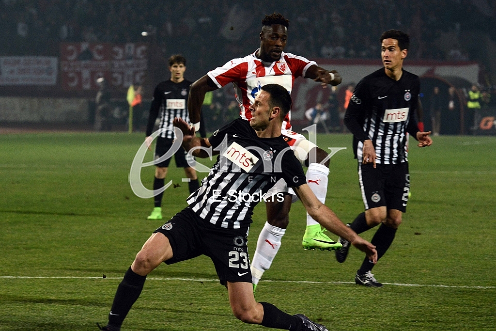 Crvena_Zvezda_Partizan_derbi_photo_E-stock_Katarina Cvijovic Crvena_Zvezda_Partizan_derbi_photo_E-stock_Katarina Cvijovic