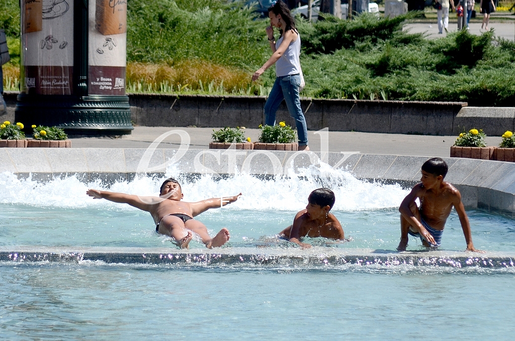 The heat in the city