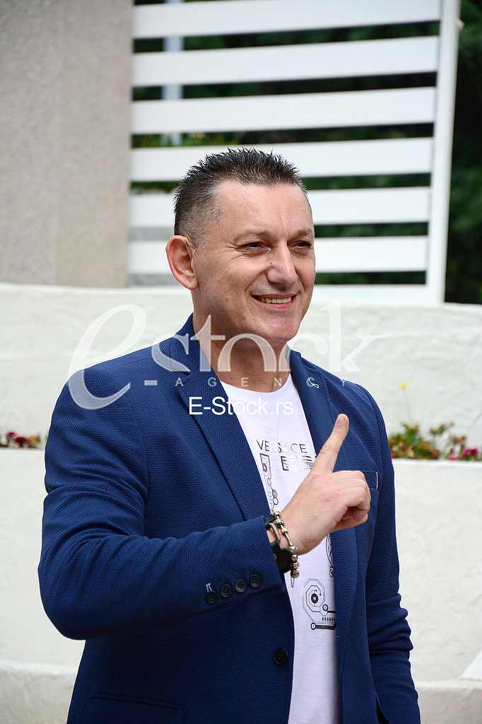 Press conference Sako Polumenta in restaurant 