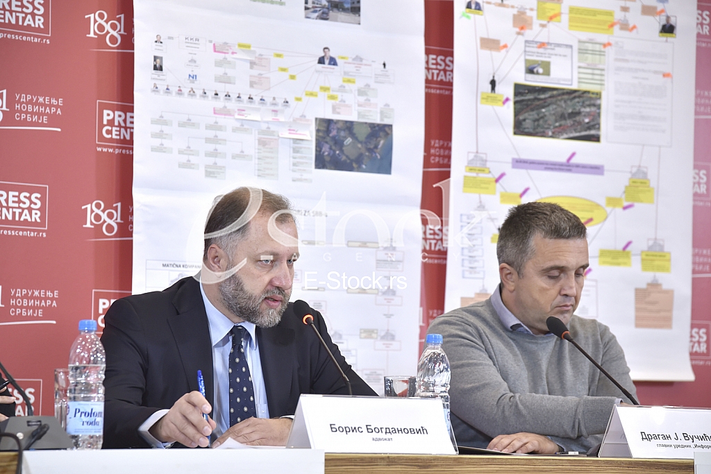 Press conference of Dragan Vucicevic s editorial staff on Dragan Djilas s pressures and attempts to quit newspapers