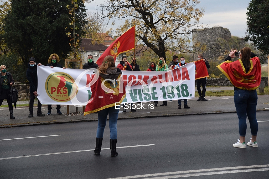 Protest ispred Skupstine Crne Gore