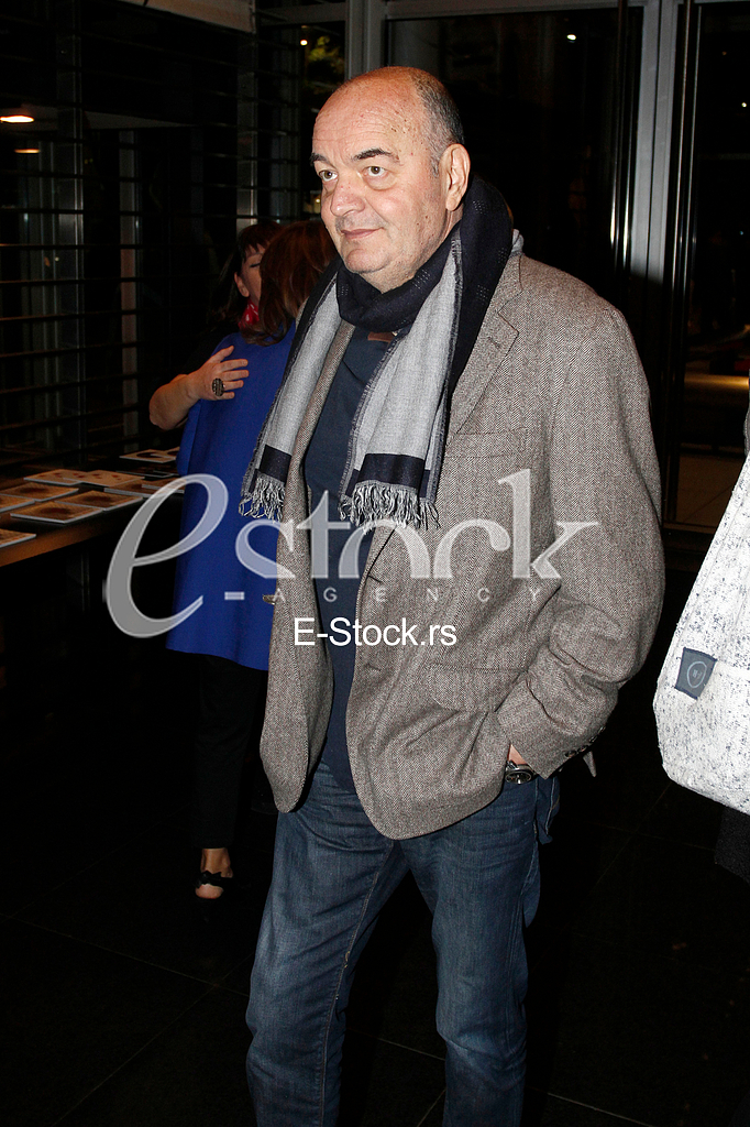 Premiere Vrat od Stakla JDP