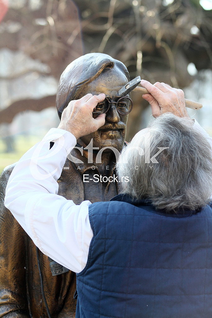 The monument to actor Dragan Nikolic