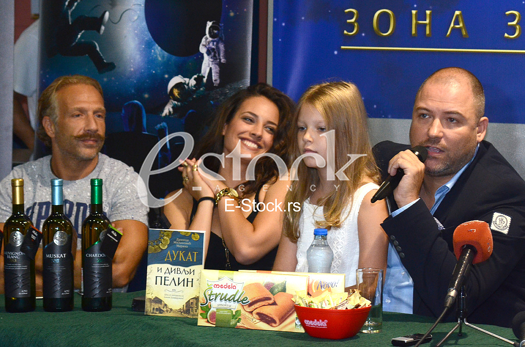 Press conference before the start of filmingCome back Zone
