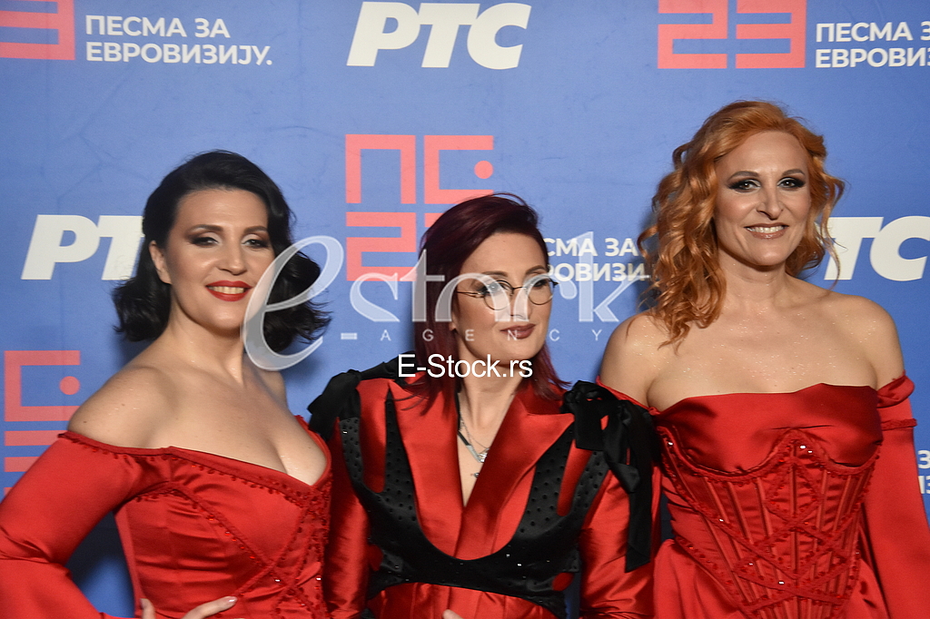 Frajle Jelena Buca, Nevena Buca i Natasa Mihajlovic