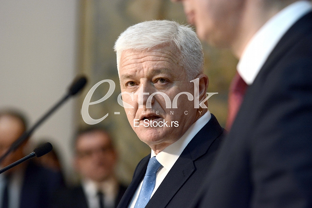 A formal reception of Prime Minister Dusan Markovic and the Serbian Prime Minister Aleksandar Vucic at the Palace of Serbia in Belgrade.
 


