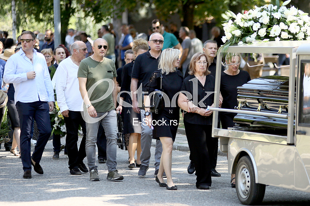 Sahrana Dejana Curovica