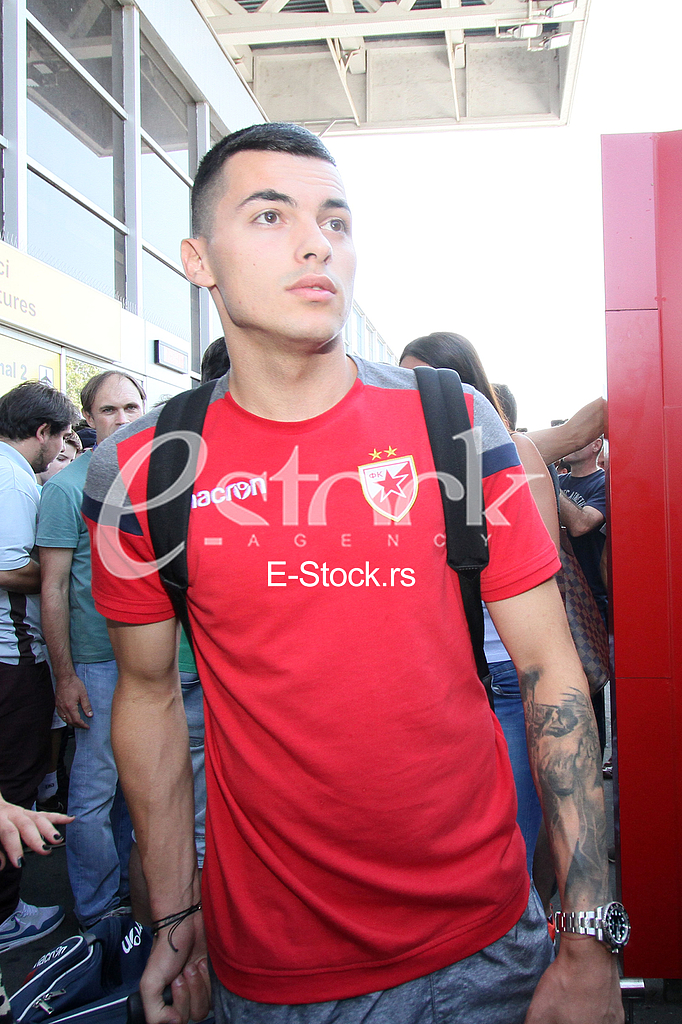 The arrival of the Red Star players 