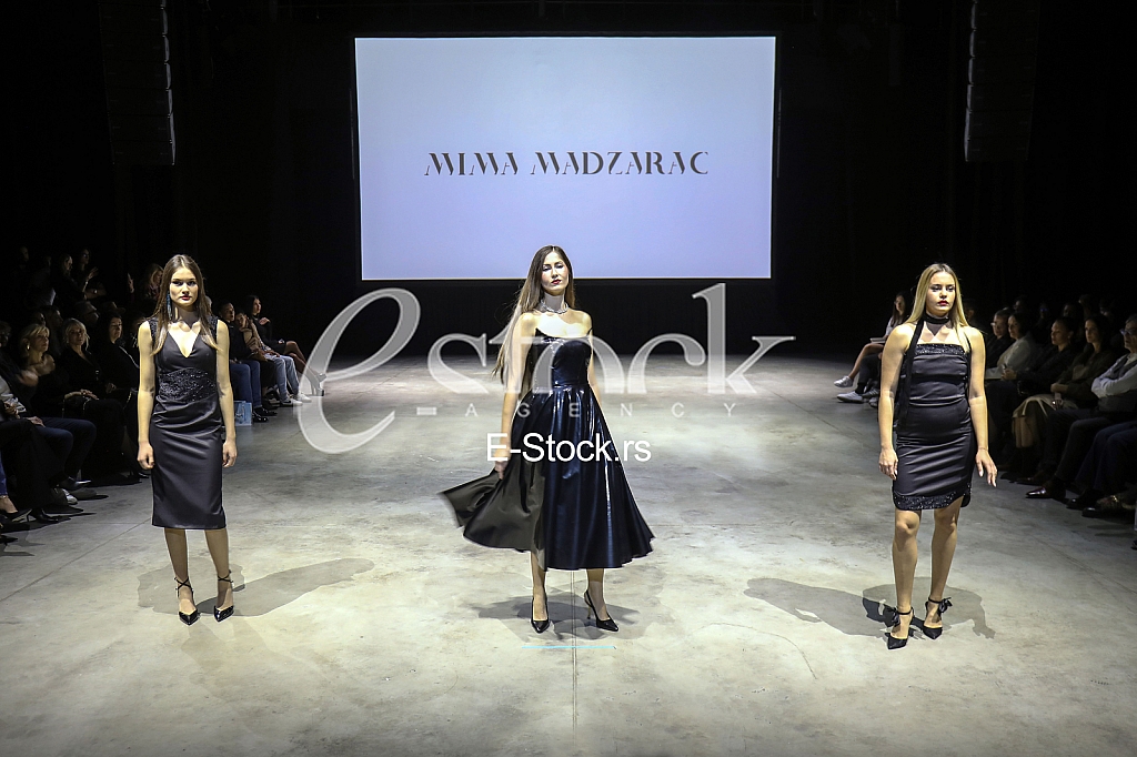 39. Fashion Selection