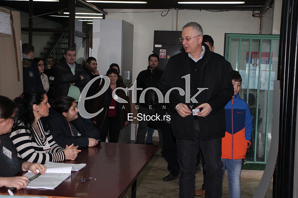 DRAGAN SUTANOVAC Voting