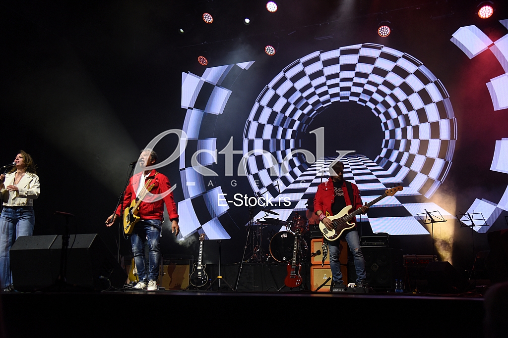 Kiki Lesendric Piloti