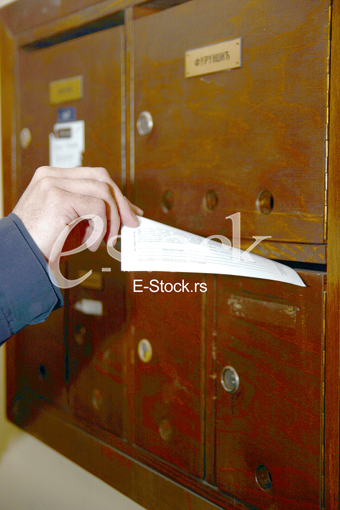 Postman gives pensions residents of Belgrade.