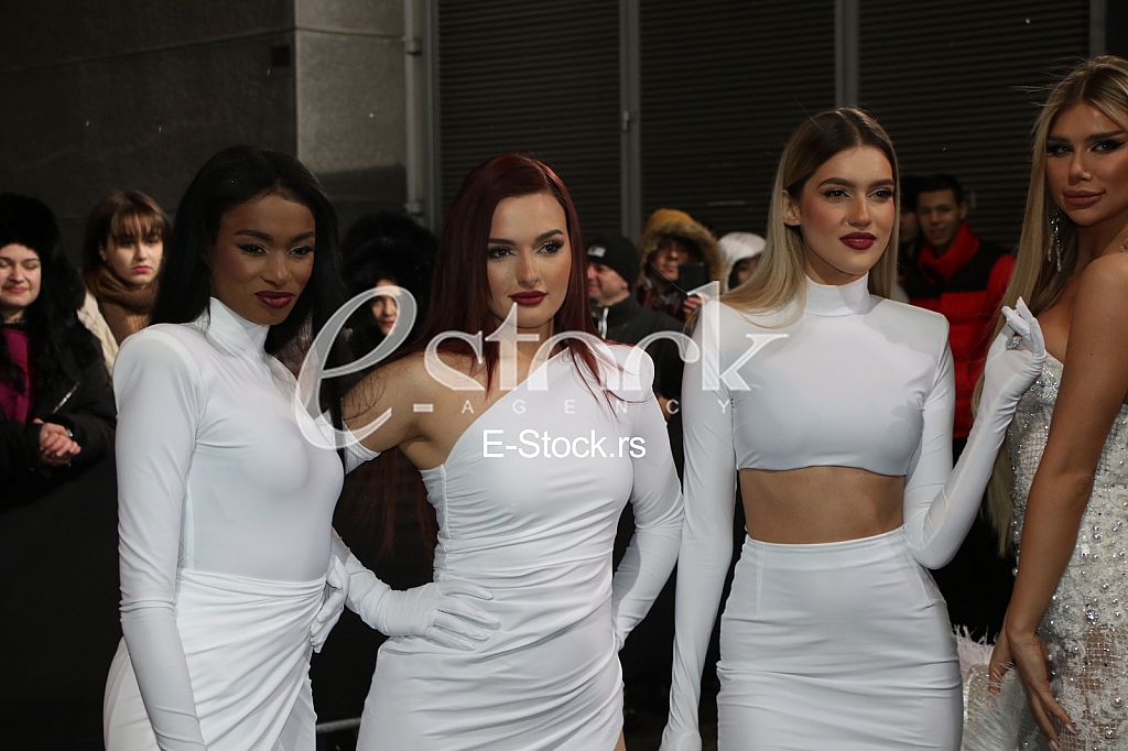 Hurricane Sara Kuruma,  Miona Sreckovic i Jovana Radic