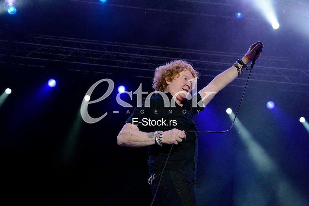 Simple Red concert in stadium Tasmajdan