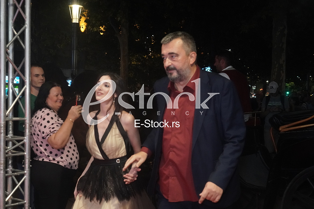 Sto se bore misli moje premijera