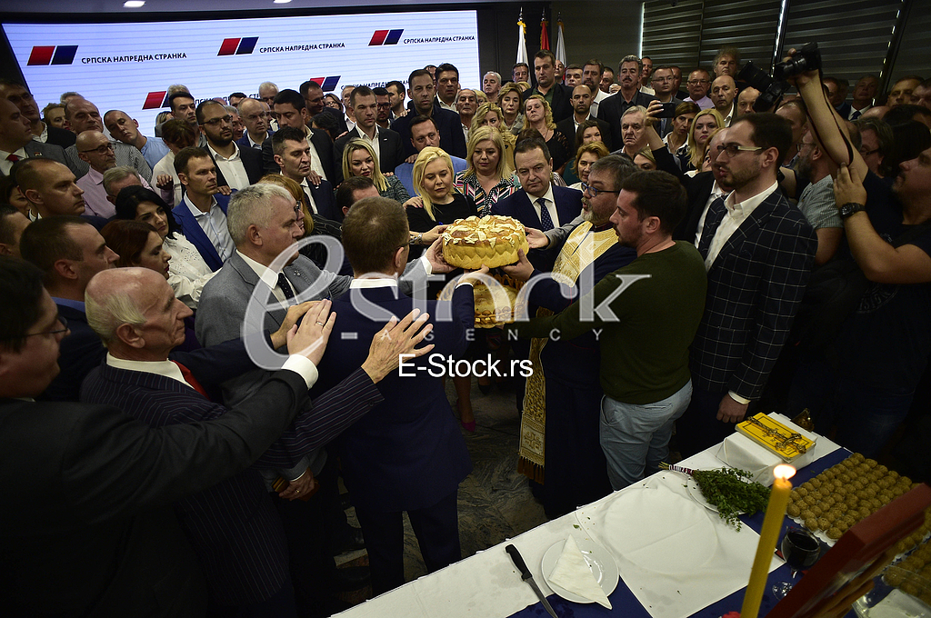SNS slava
