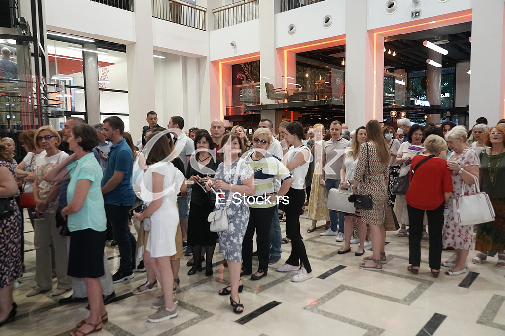 Humanitarna predstava Brod plovi za decu rudara