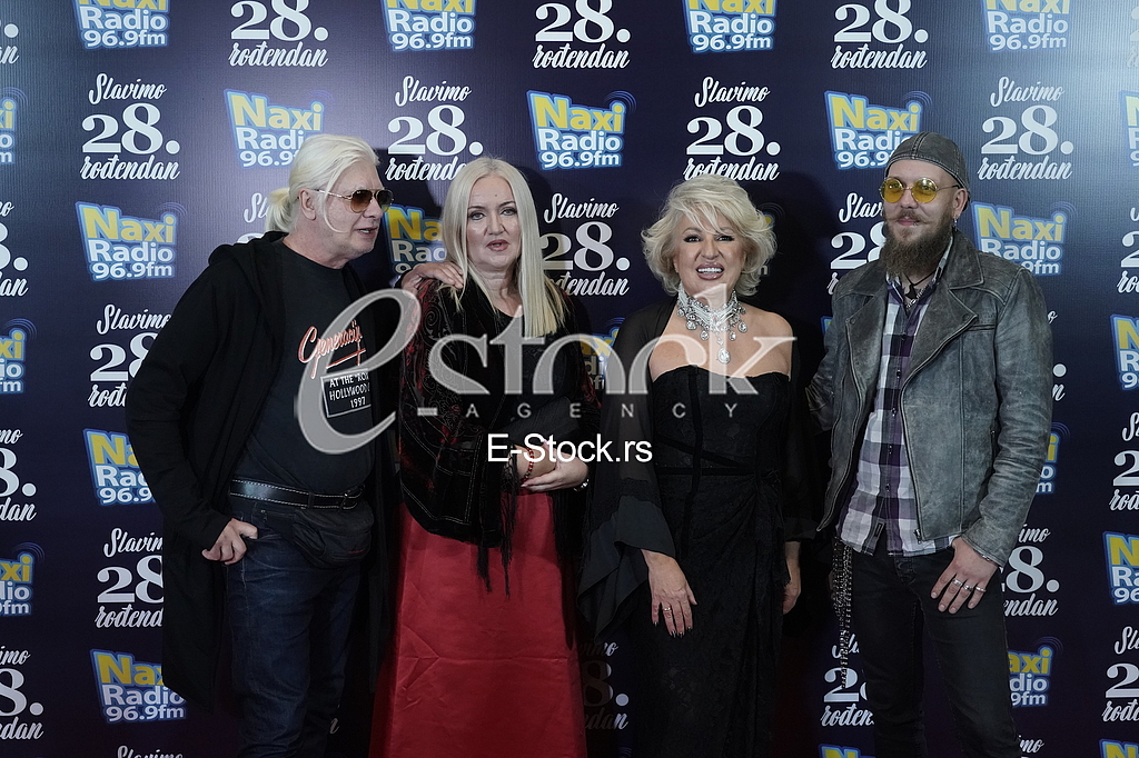 Dragan Jovanovic, Jadranka Jovanovic, Maja Rakovic i Milos Bayat