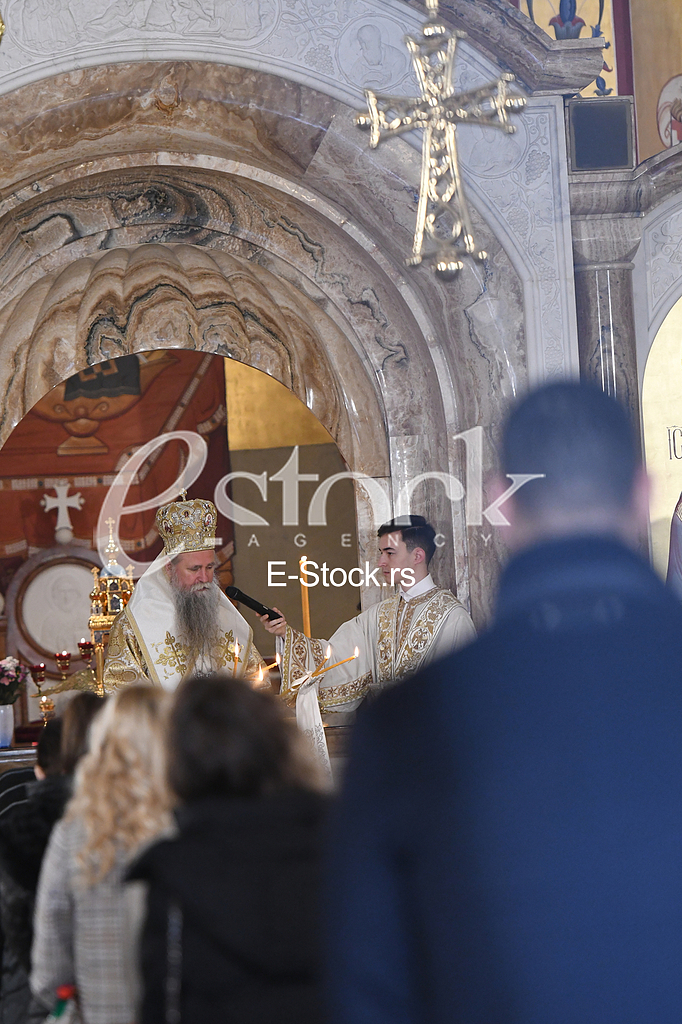 Bozicna liturgija Joanikije