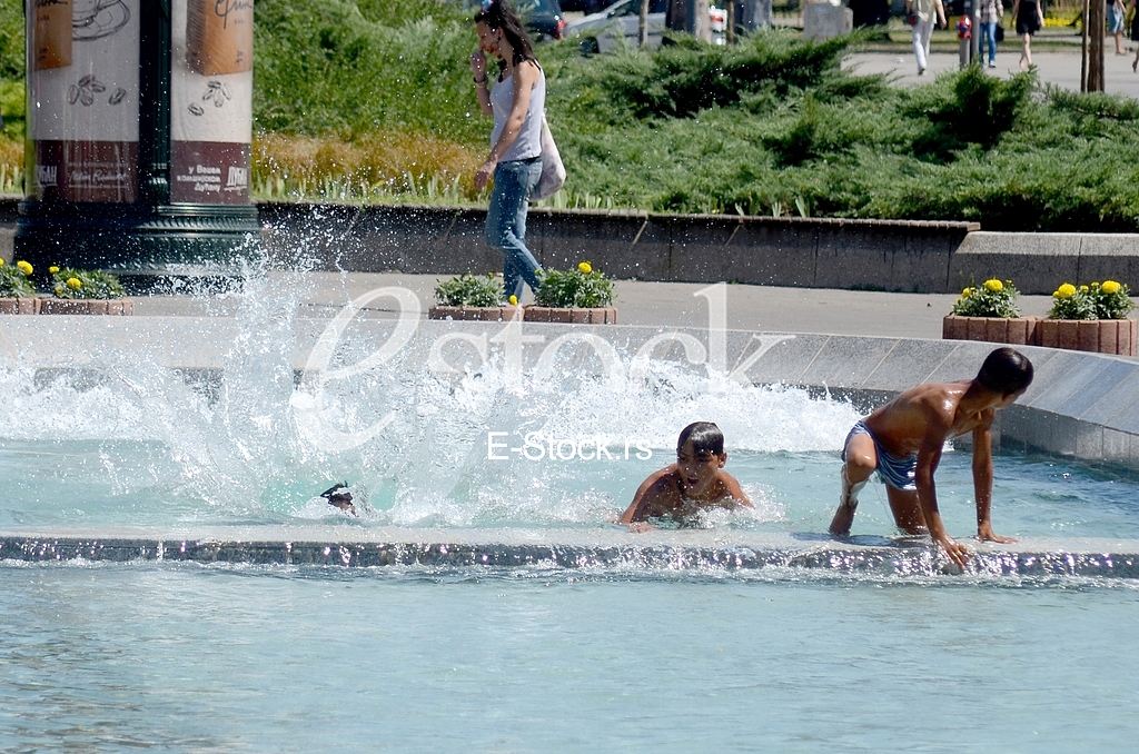 The heat in the city