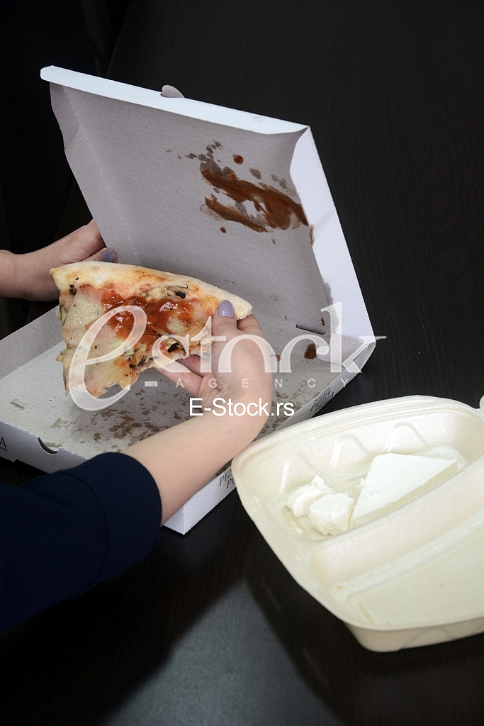 Packaging for ready-made food.
