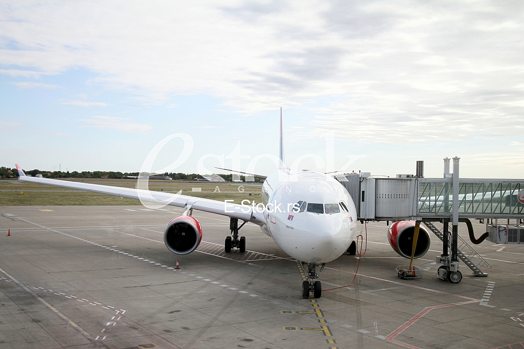 Aerodrom Nikola Tesla Aerodrom Nikola Tesla