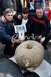 competition for the heaviest pumpkin, and for the most beautiful piece of pumpkin, market Zemun